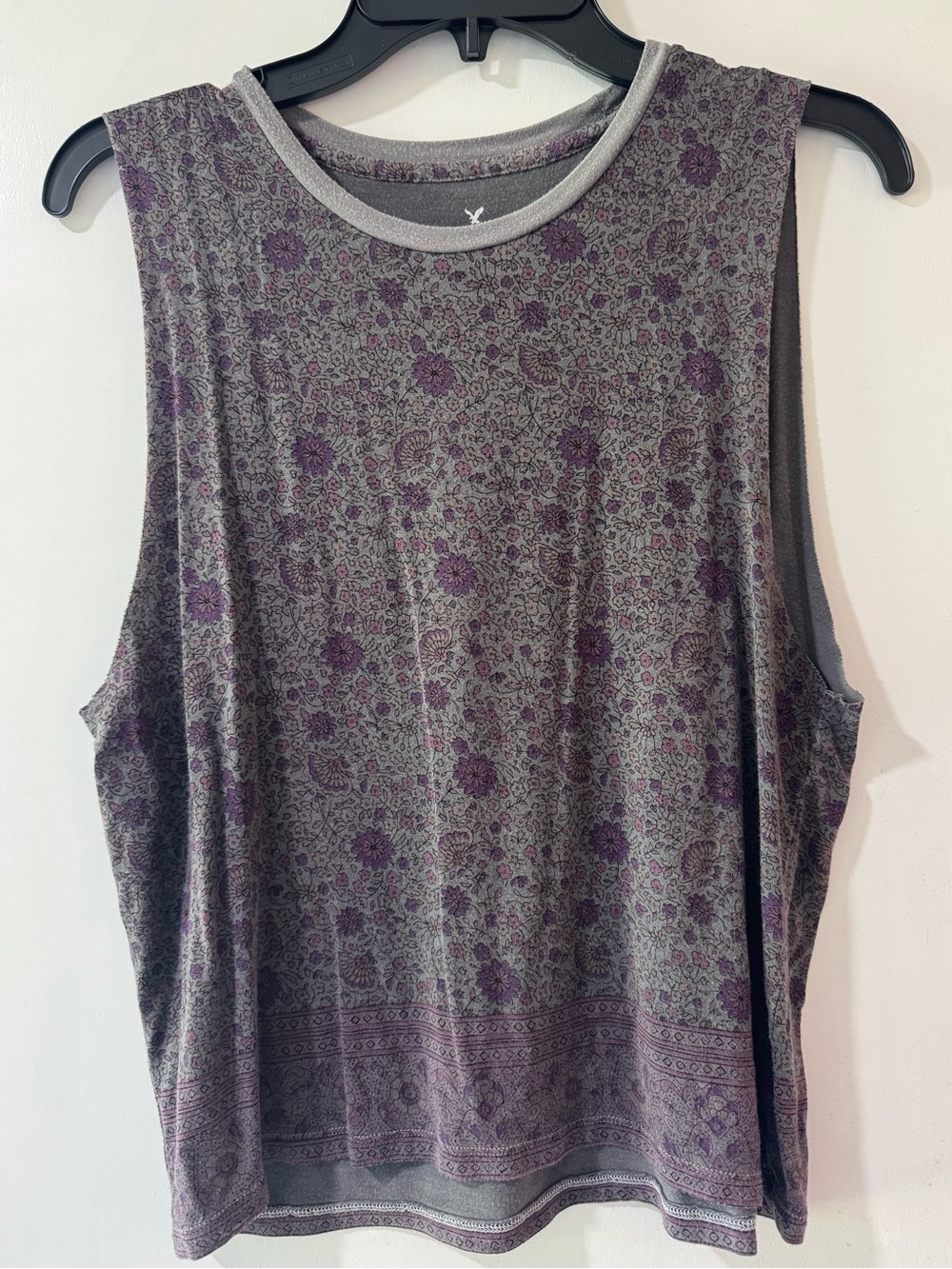 Sleeveless Floral Soft & Sexy Tank Top - Purple